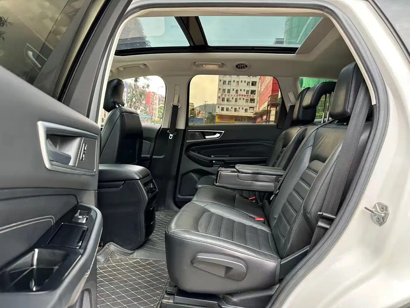 Ford Edge 2017 2016 EcoBoost 245 4WD Luxury 7-Seater