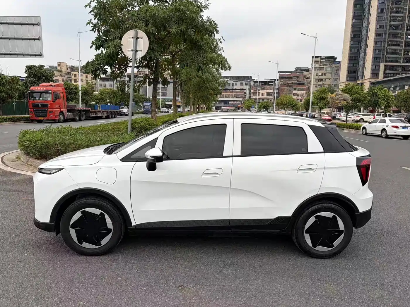 GEELY GEOMETRY E FIREFLY