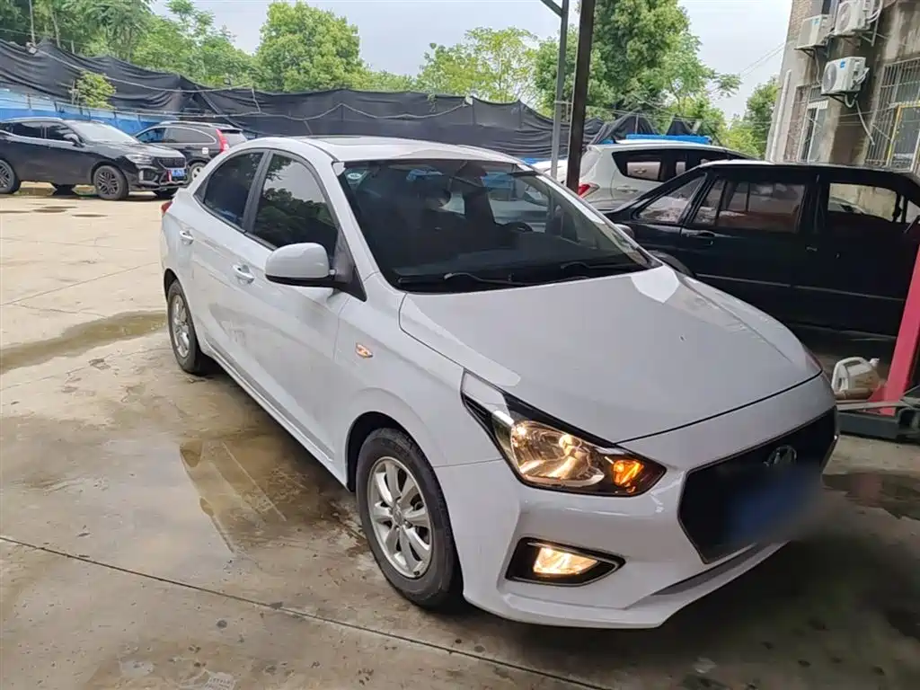 Hyundai Verna 2017 1.4L Auto Jump Edition (China V) фото 4