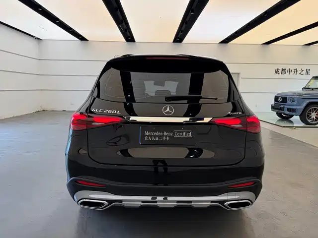 Mercedes-Benz GLC 2023 GLC 260 L 4MATIC Luxury 5-Seater — фото 5