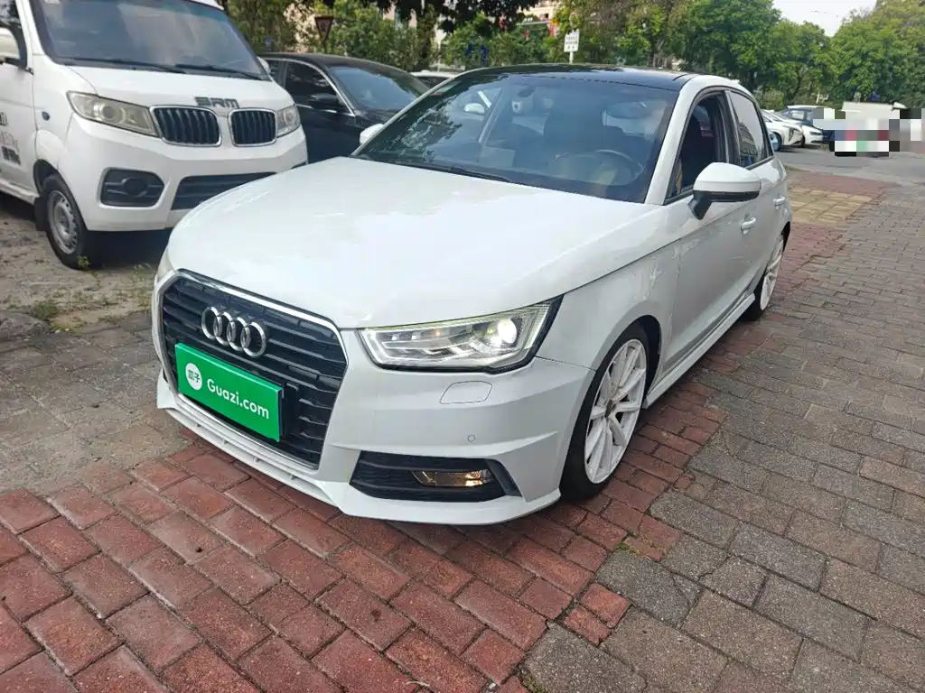 Photo 1 - Audi A1