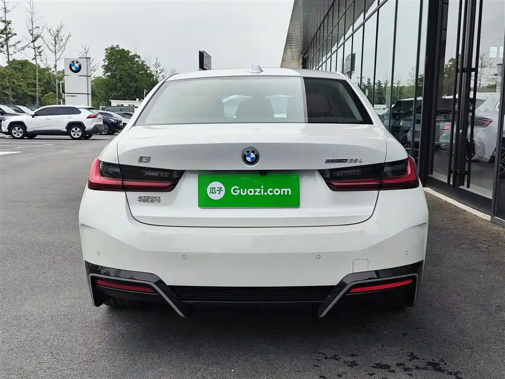 BMW i3 2025 eDrive 35 L фото 6