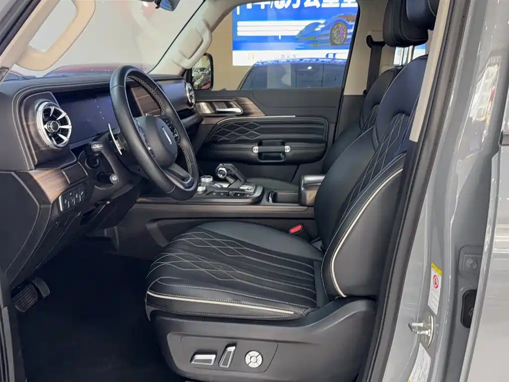 Tank 300 2021 Off-road Edition 2.0T Challenger фото 8