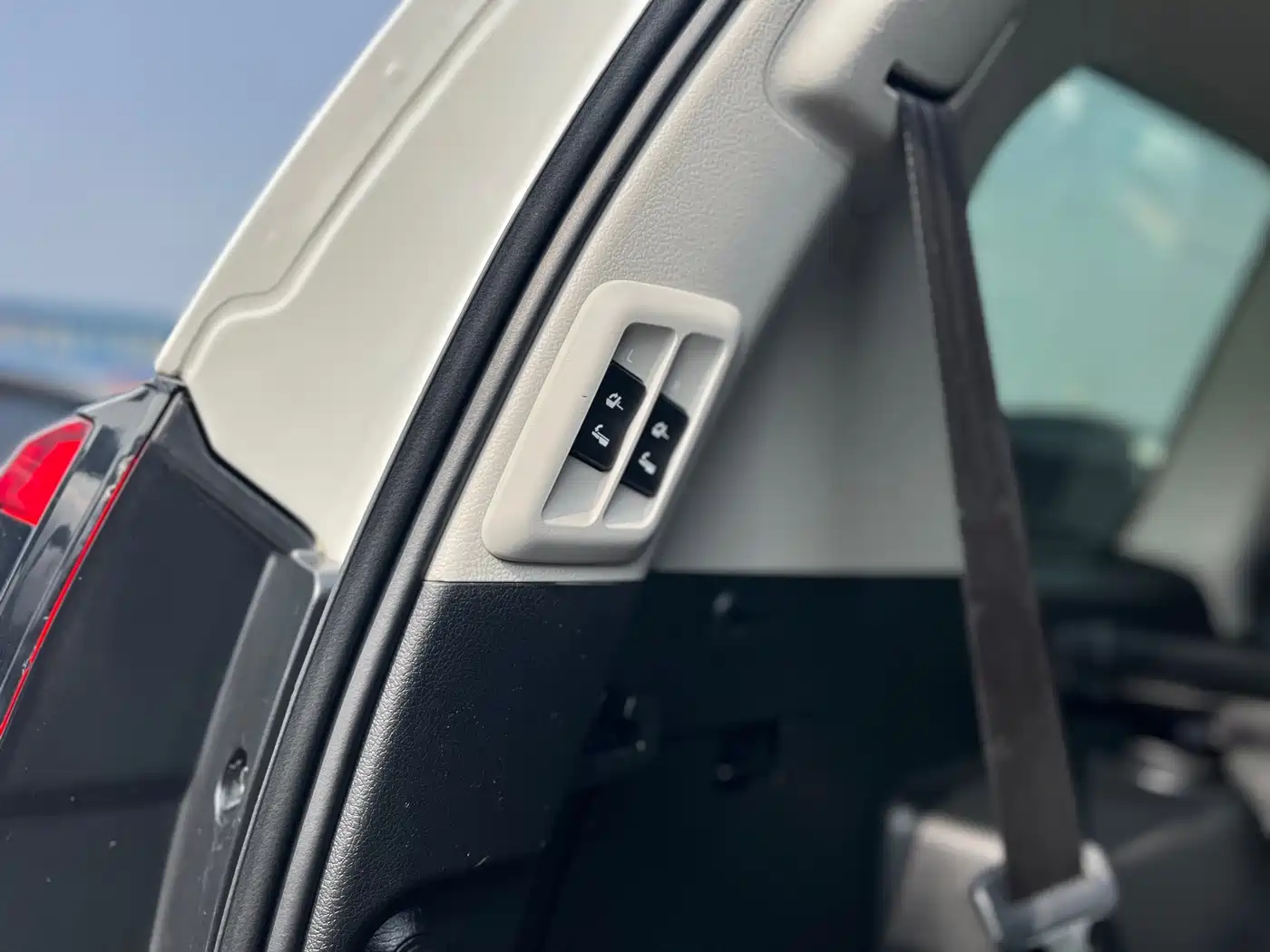 Toyota Prado 2019 3.5L Automatic TX-L Zunxiang Edition фото 31