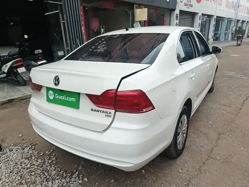 Volkswagen Santana 2016 1.6L Manual Trend Edition фото 7