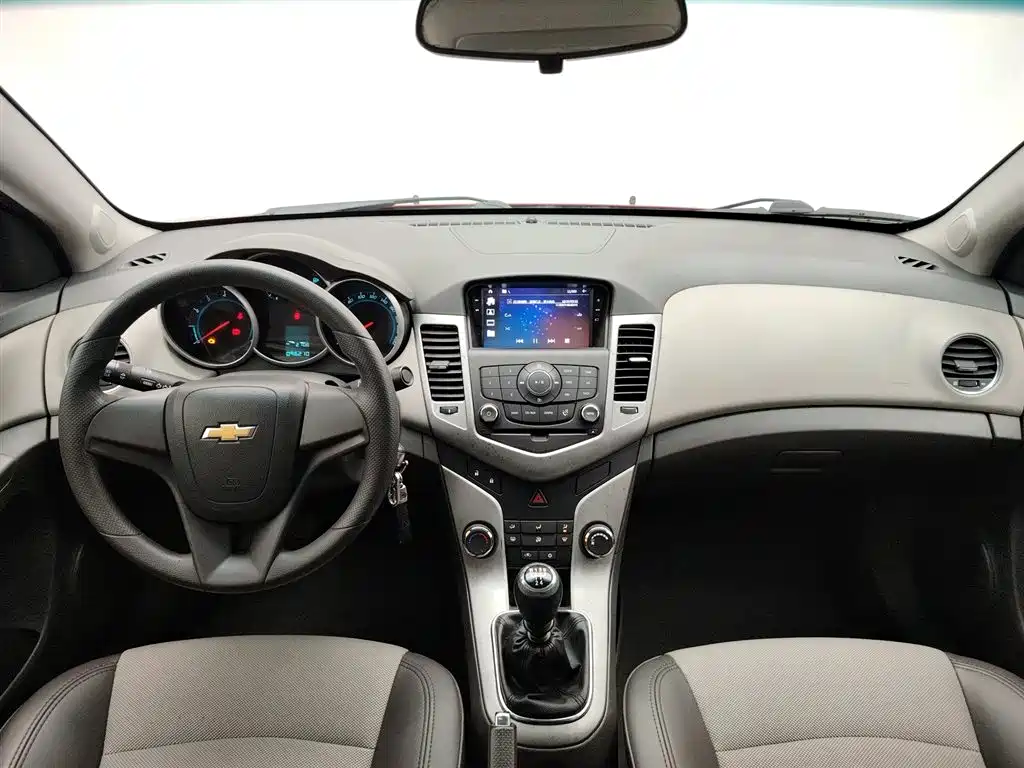 Chevrolet Cruze 2013 1.6L SL MT фото 5