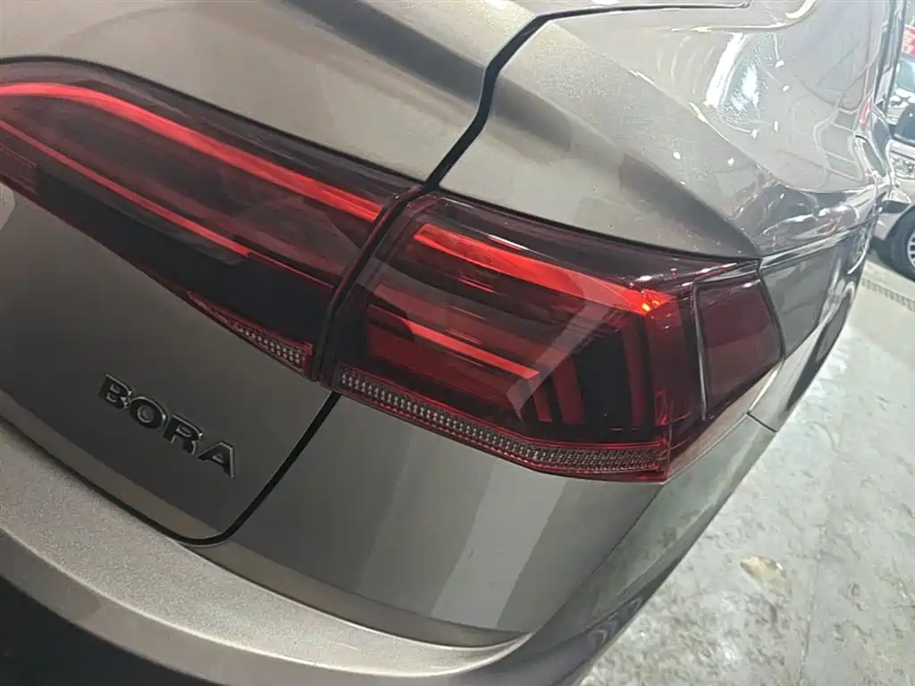 Volkswagen Bora 2019 Facelift 1.5L Automatic Fashion China VI фото 8