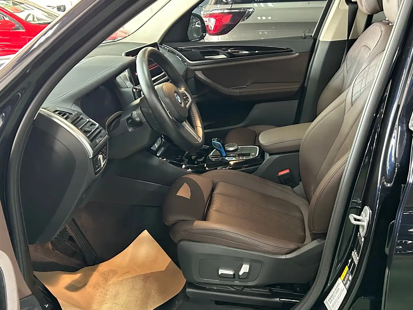 BMW iX3 2022 Facelift Leading Model фото 4
