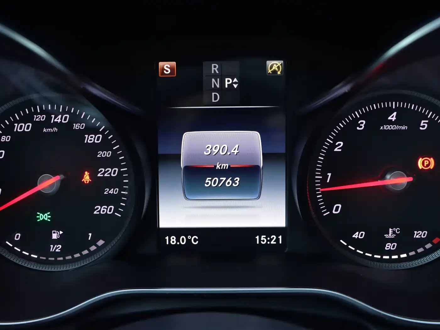 Mercedes-Benz C-Class 2017 Facelift C 200 L Sport Edition фото 18
