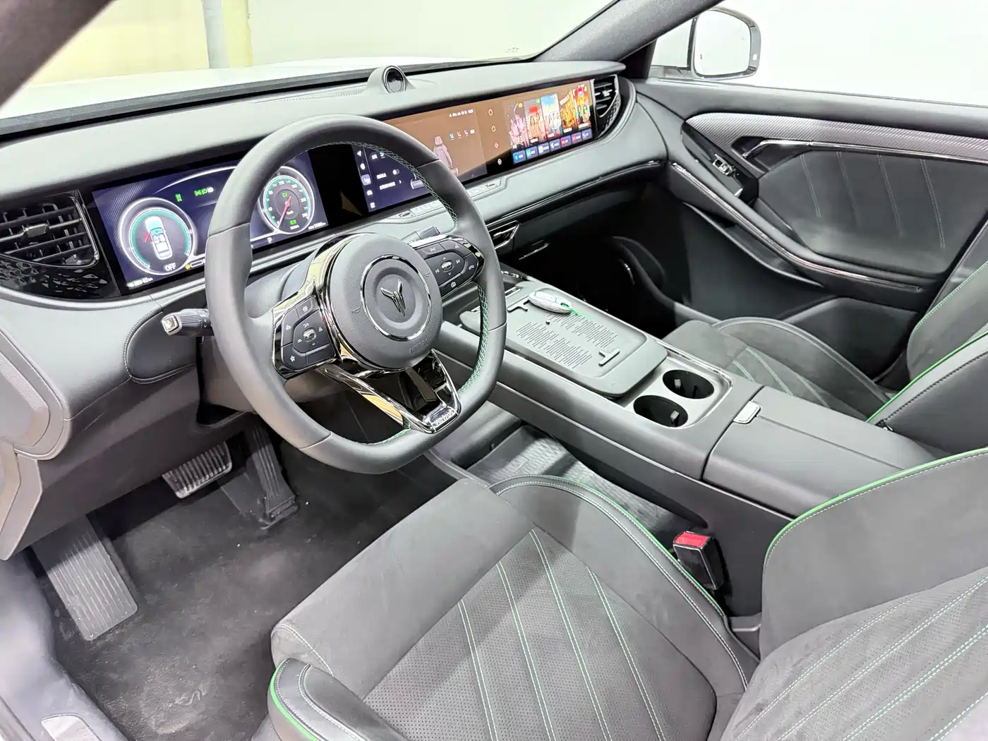 Voyah Auto VOYAH FREE 2025 318 318km RWD Touring Edition фото 21