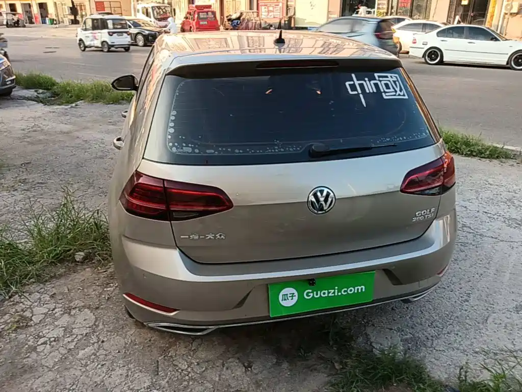 Фото 6 - Volkswagen Golf