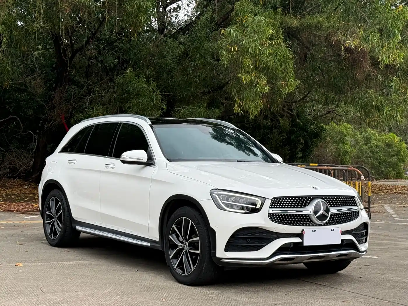 Mercedes-Benz GLC 2020 Facelift GLC 260 L 4MATIC Luxury фото 3