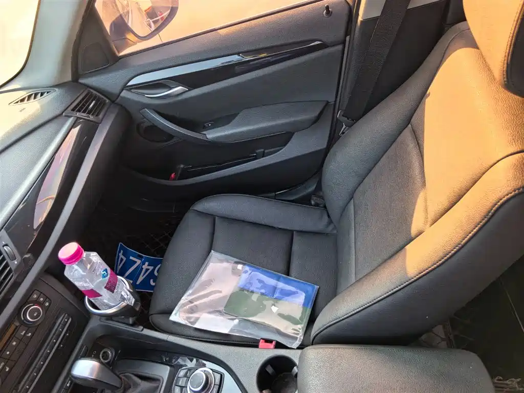 BMW X1 (Import) 2012 sDrive18i Luxury фото 11