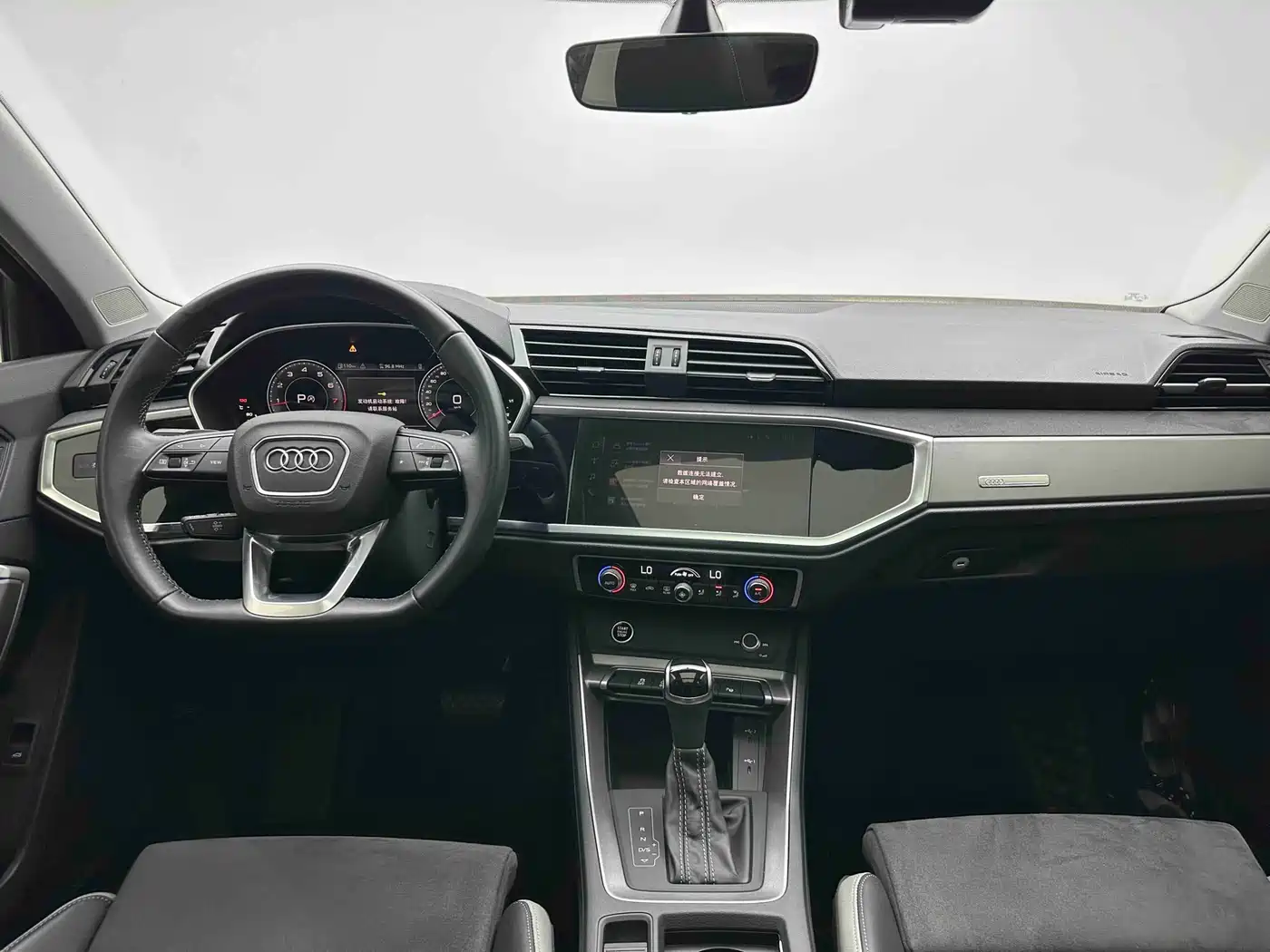 Audi Q3 2023 35 TFSI Fashion Dynamic (1.4T) фото 14
