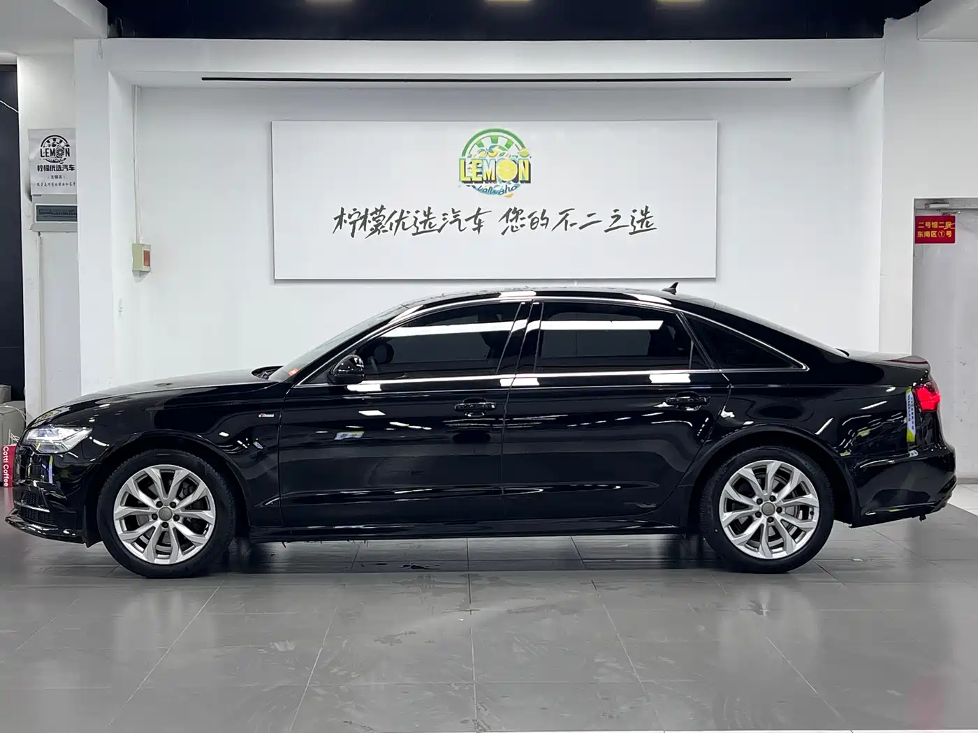 Audi A6L 2018 30th Anniversary 35 TFSI Fashion фото 4