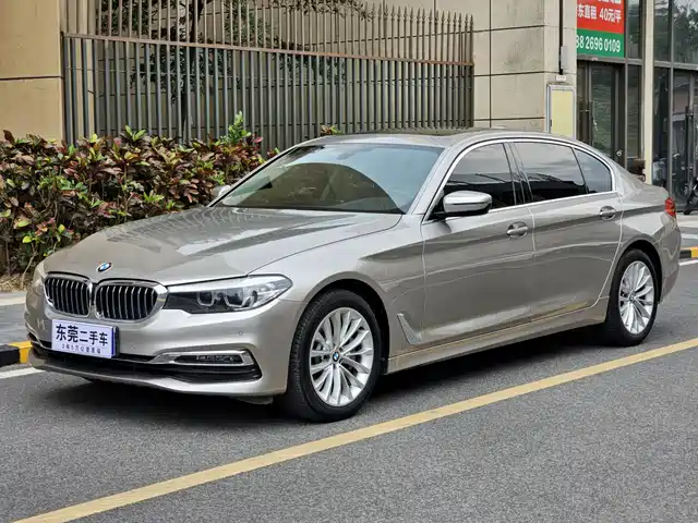 BMW 5 SERIES