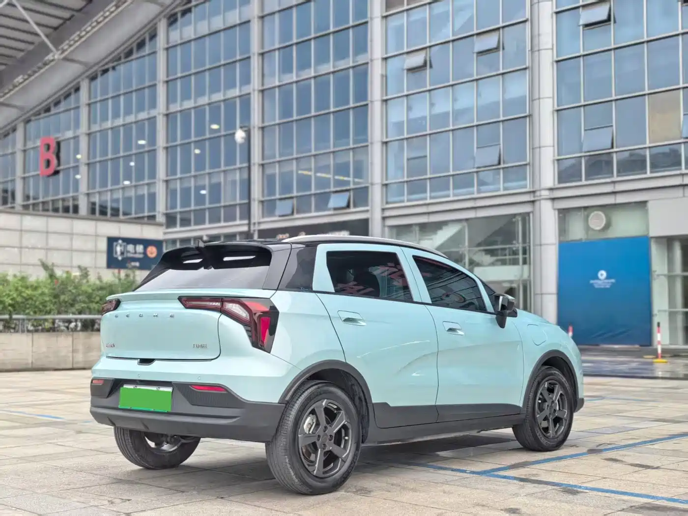 2024 Geely Geometry E Firefly