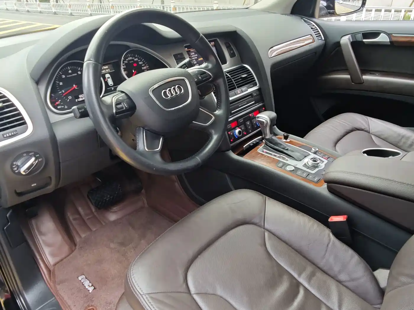 Фото 10 - Audi Q7