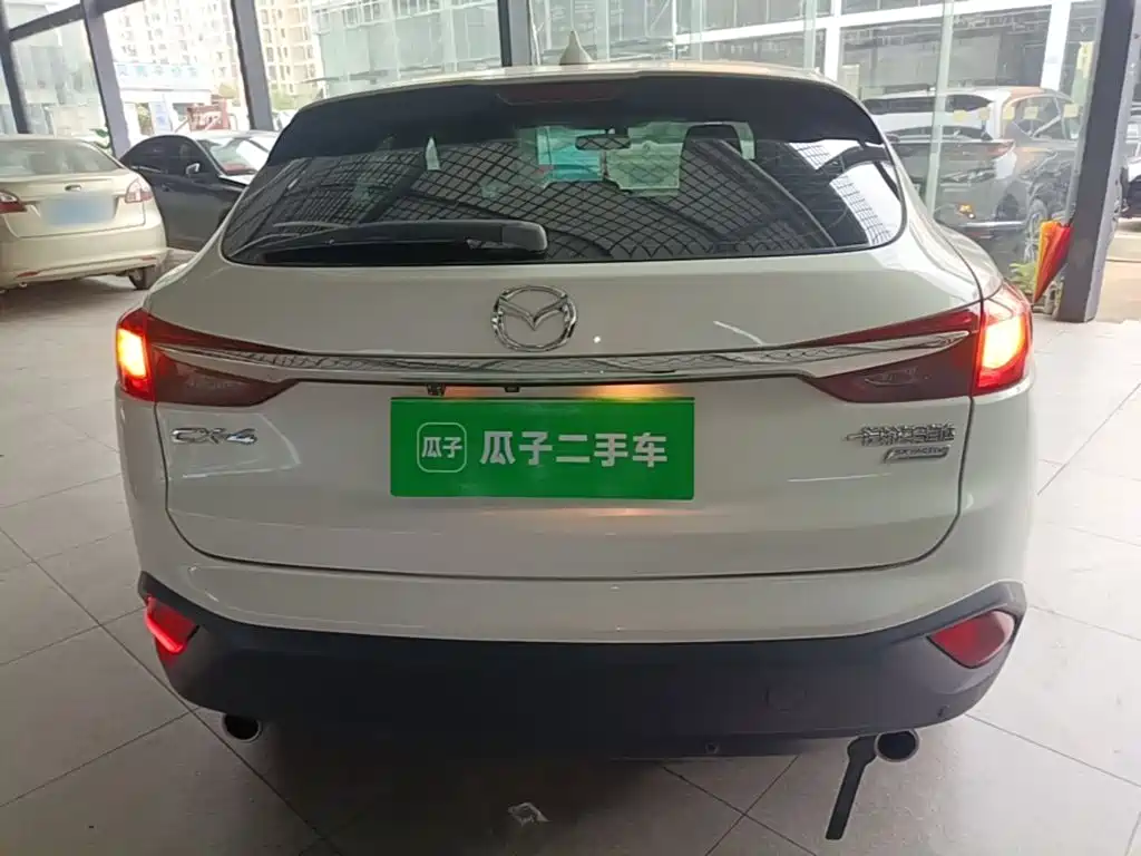 Фото 6 - Mazda CX-4