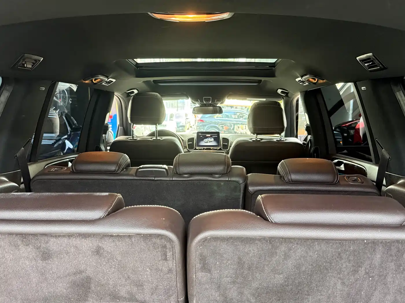Mercedes-Benz GLS 2018 GLS 400 4MATIC Dynamic фото 17