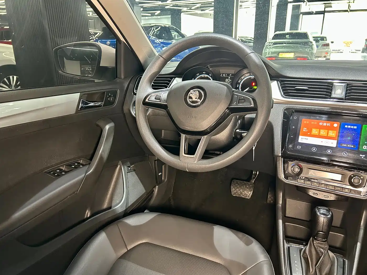 Škoda Rapid 2022 1.5L Automatic Comfort Edition фото 24