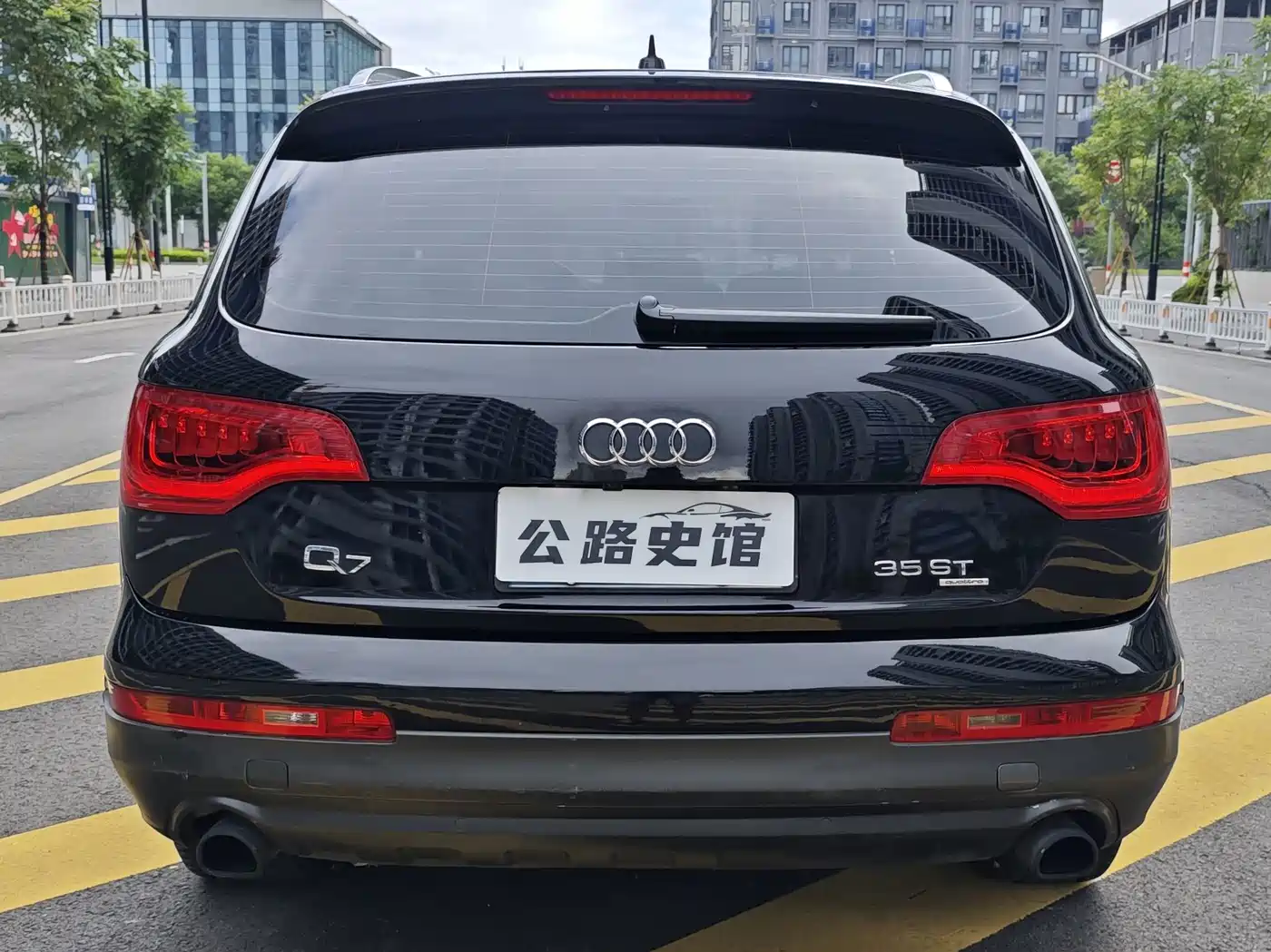 Фото 4 - Audi Q7