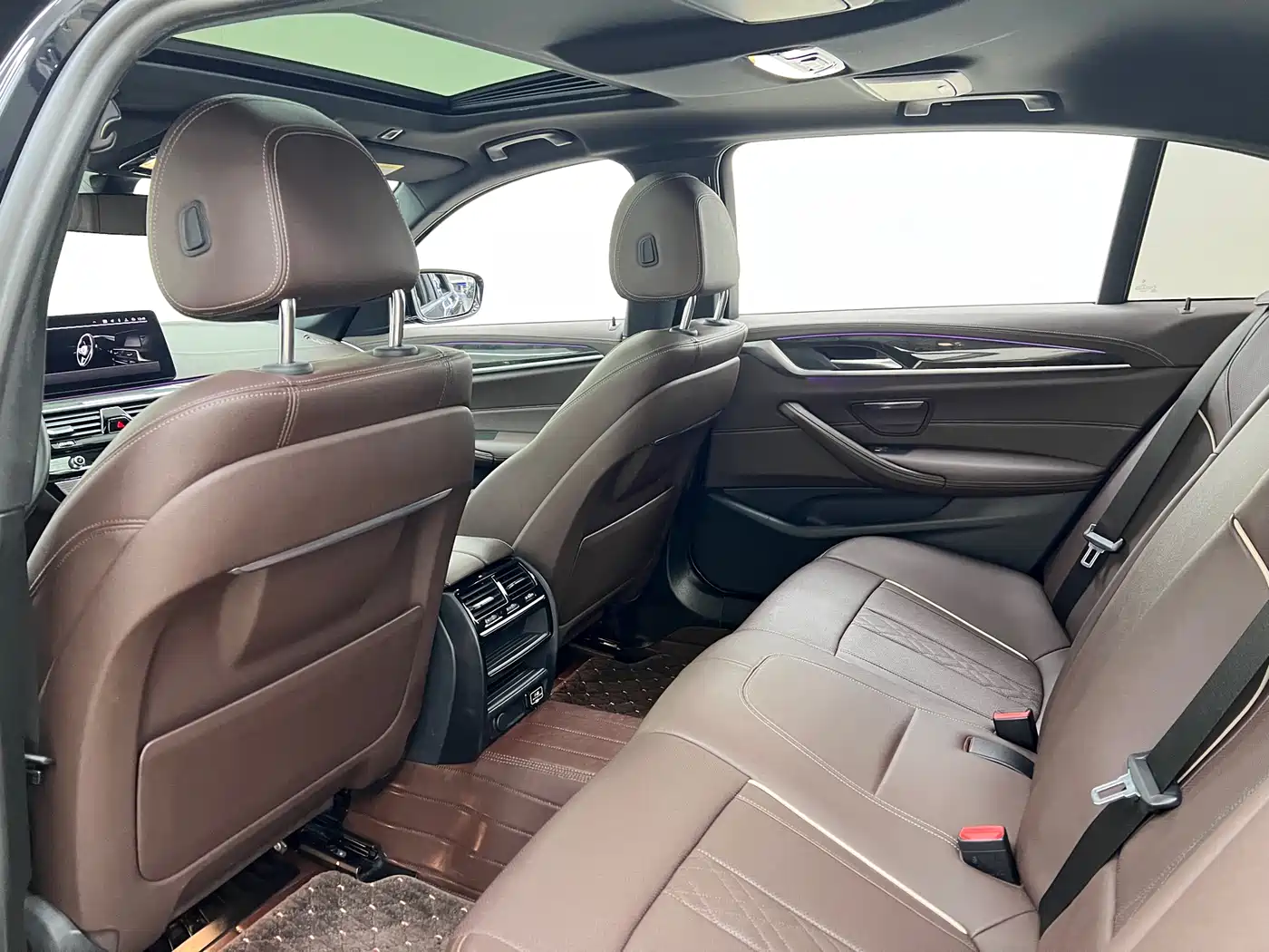 BMW 5 Series 2022 525Li M Sport Package фото 21