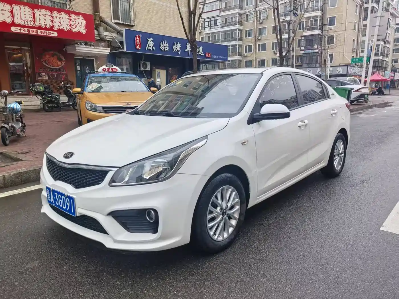 Kia K2 2017 Sedan 1.4L MT 15th Anniversary Special Edition GLS