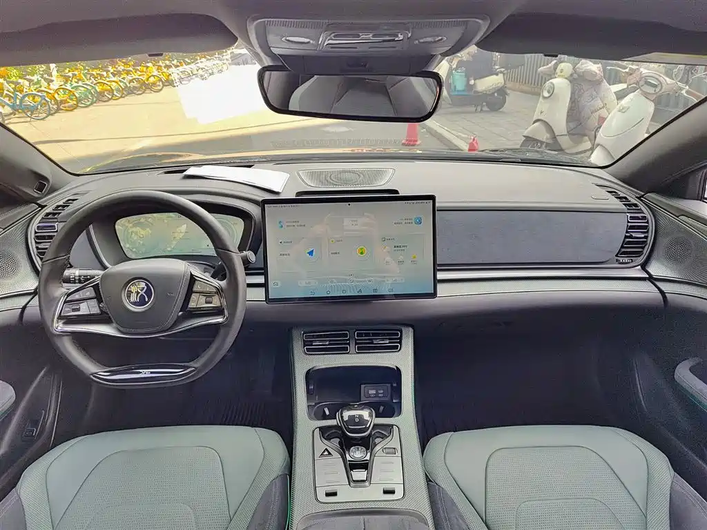 BYD Han 2022 EV 610KM AWD Qianshan Green Limited Edition фото 10