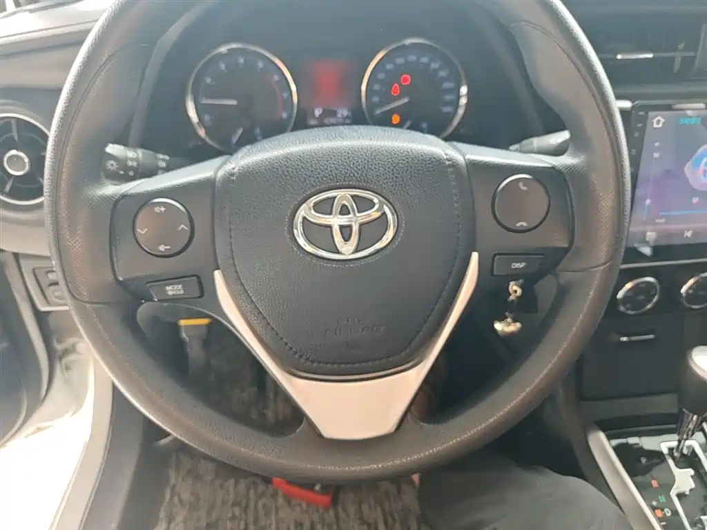 Toyota Corolla 2017 Facelift 1.2T S-CVT GL-i фото 11