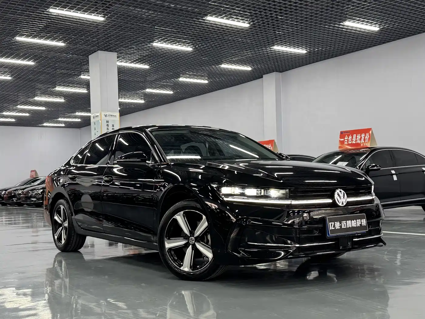 Volkswagen Magotan 2024 380TSI DSG Luxury Edition (Daimai Package) фото 3