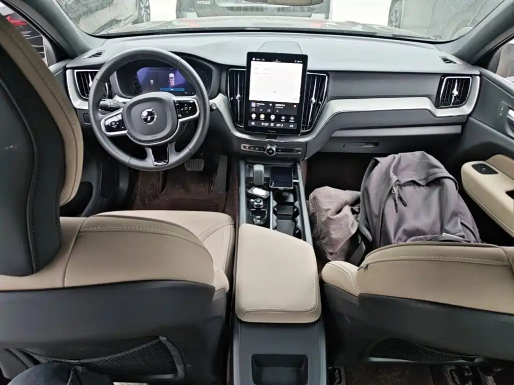 Photo 14 - Volvo XC60
