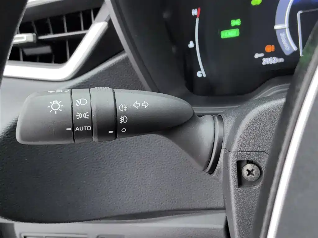 Toyota Corolla 2023 1.8L Smart Hybrid Dual Engine Elite Edition фото 21