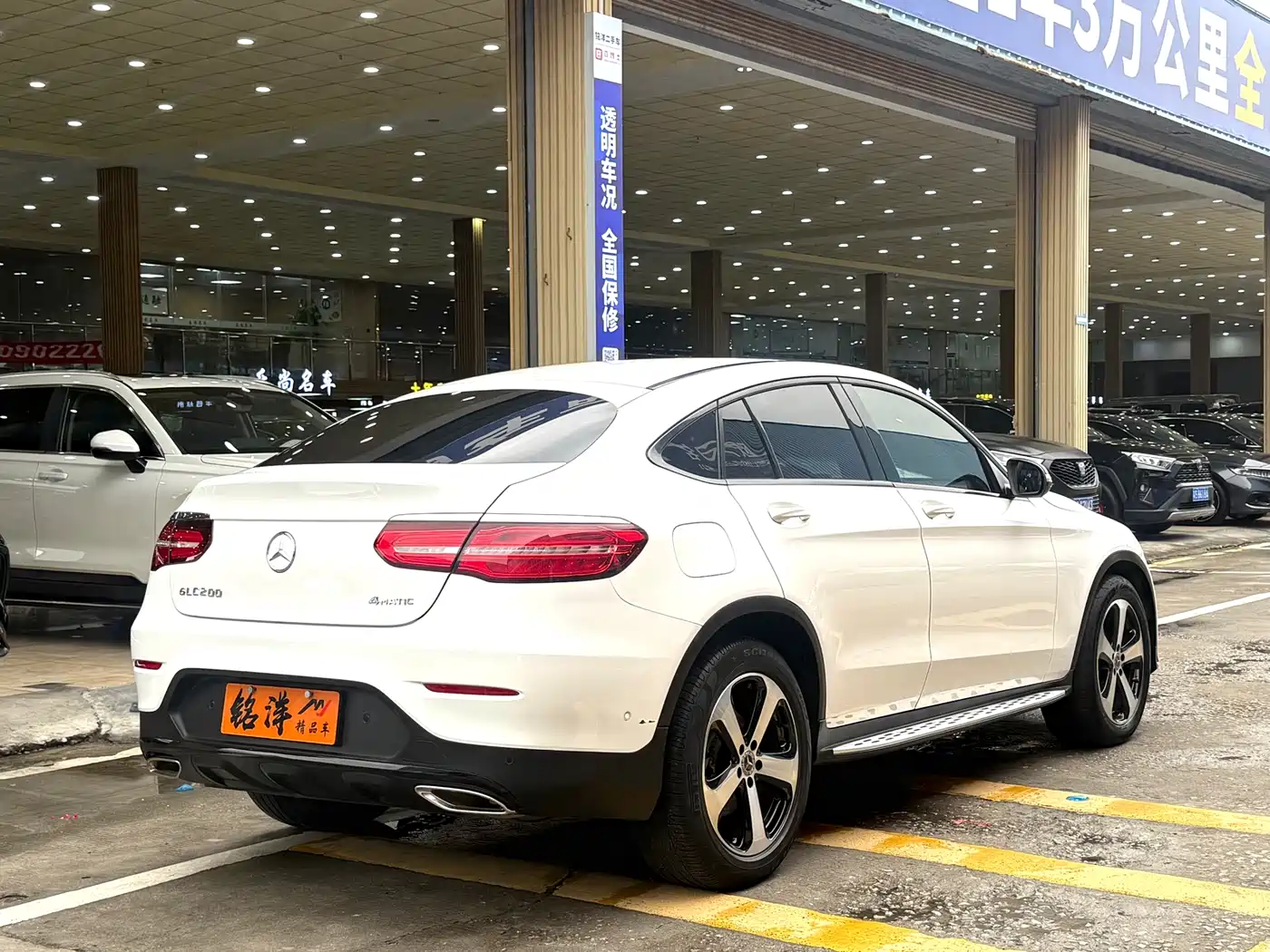 Mercedes-Benz GLC Coupe 2019 GLC 200 4MATIC Coupe SUV фото 4