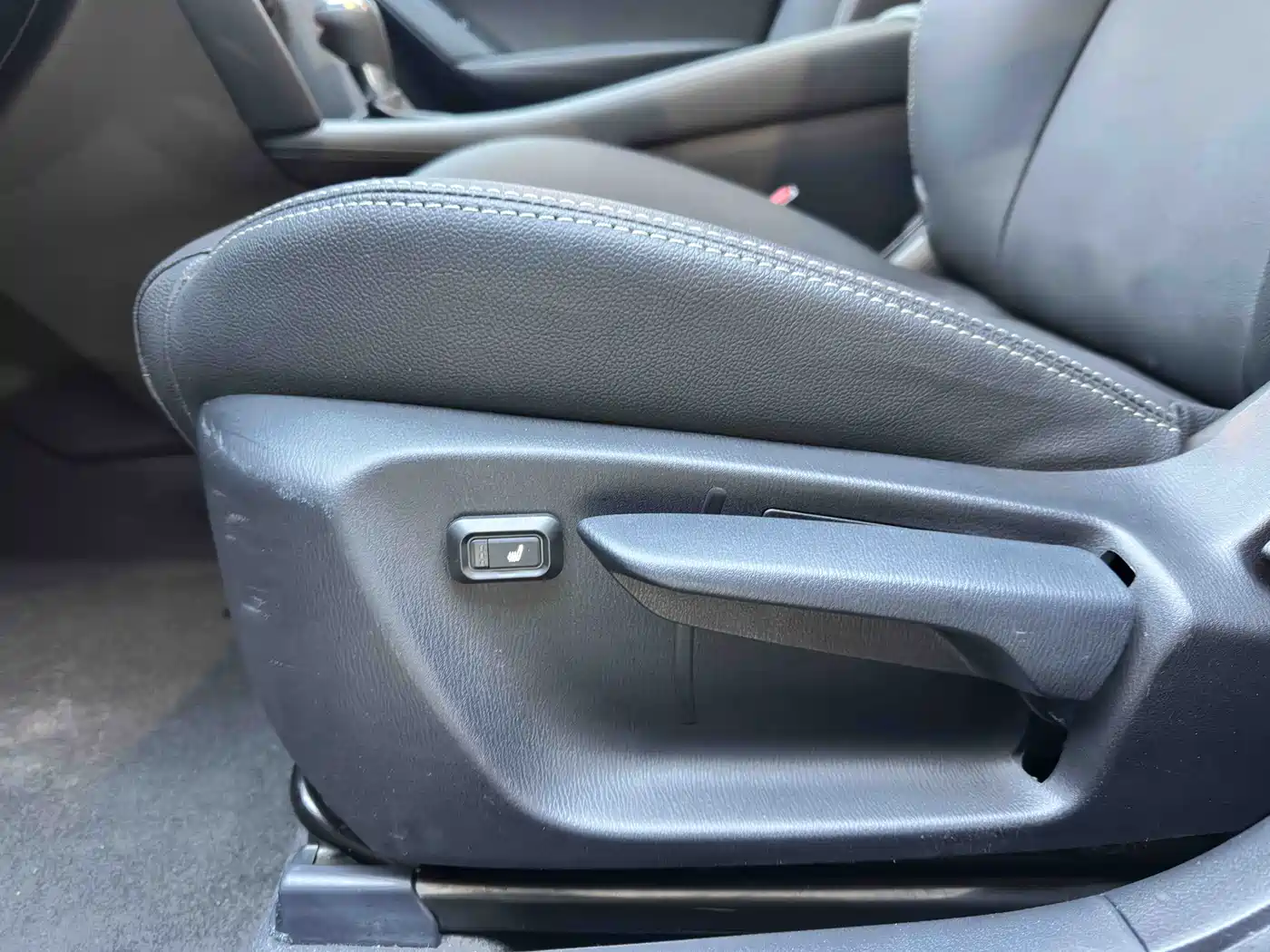 MAZDA CX-4