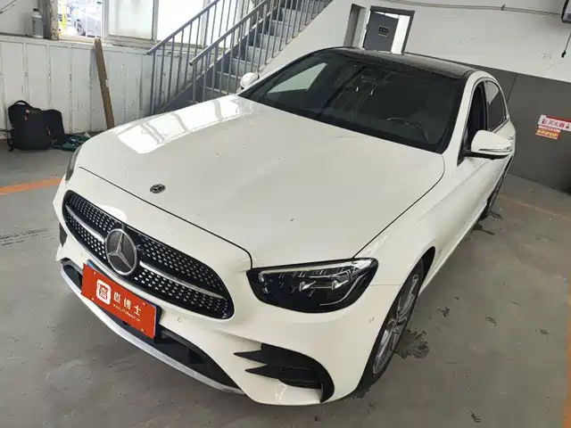 Mercedes-Benz E-Class 2021 E 300 L Sport Fashion — фото 1