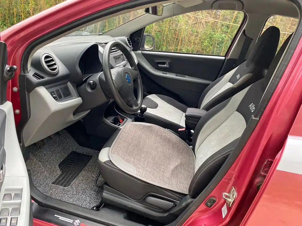 Фото 4 - Suzuki Alto