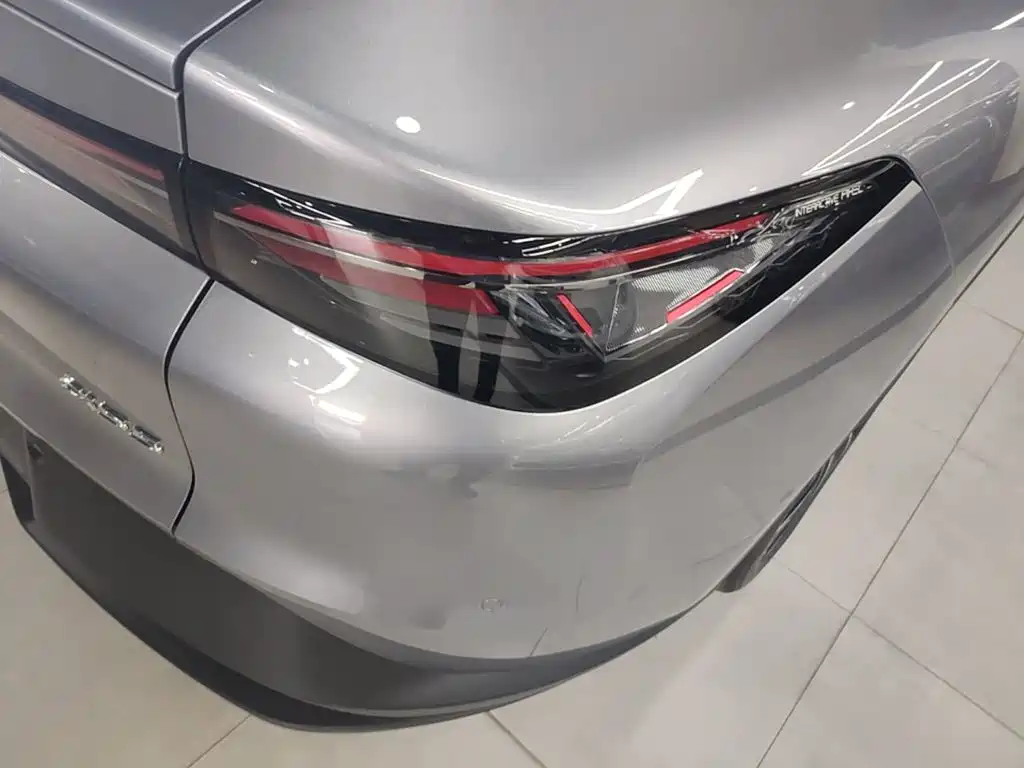 ARCFOX Alpha S5 2026 2025 Facelift 668MAX Divine Edition 200kW