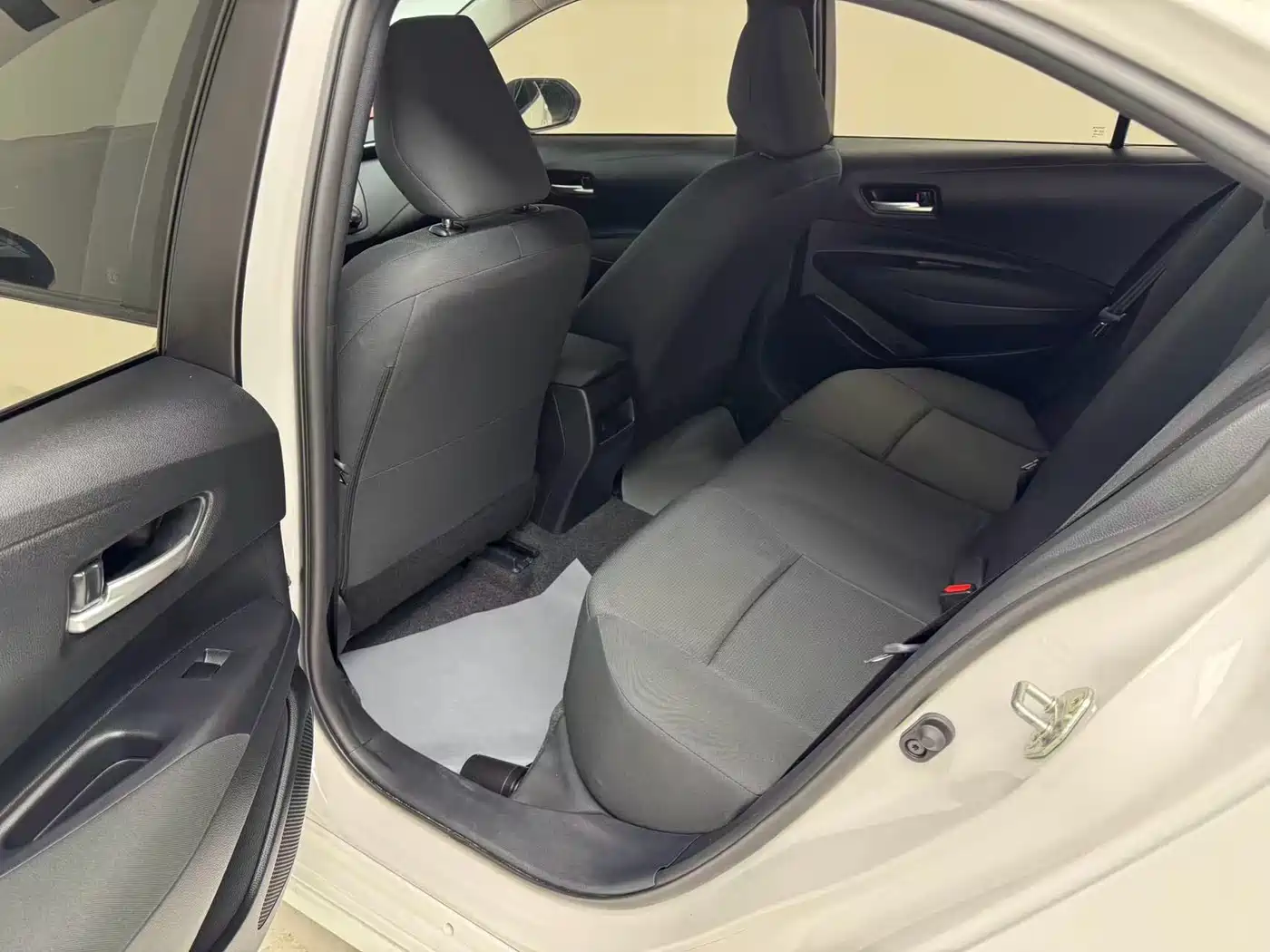 Toyota Corolla 2025 1.2T Pioneer Edition фото 13