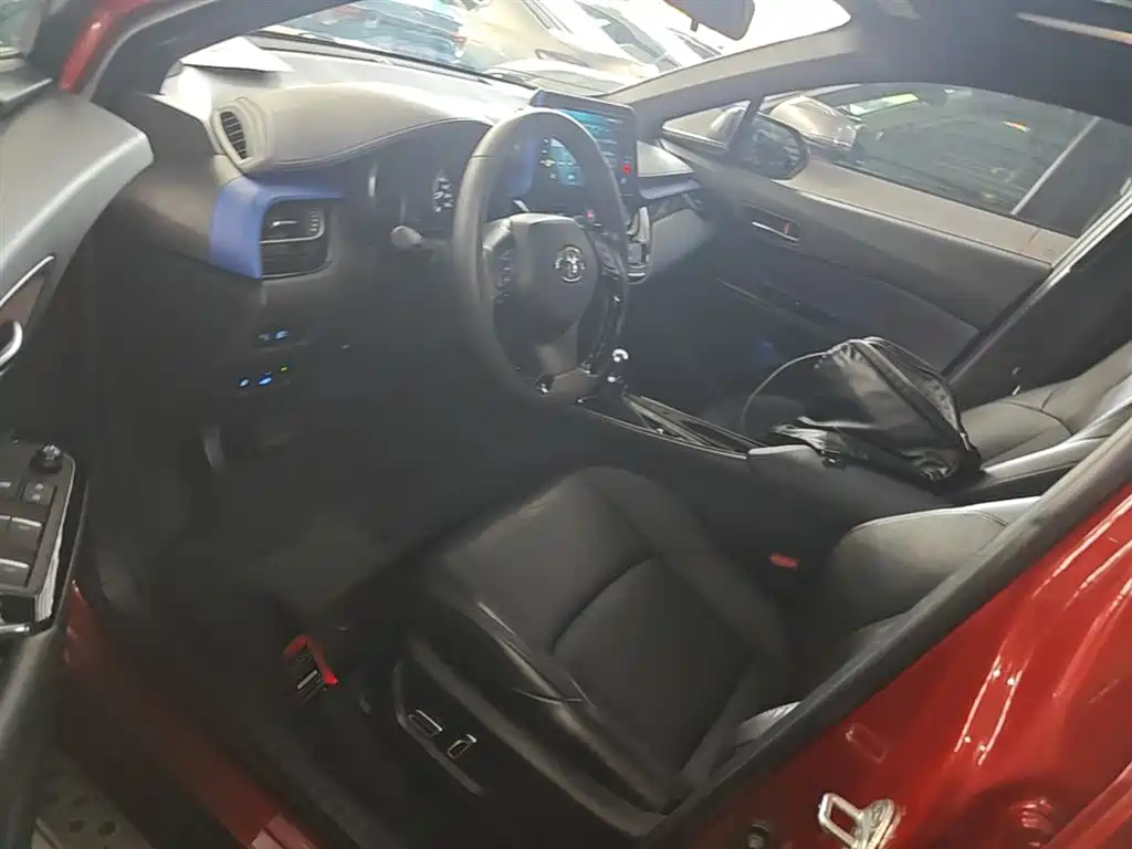 Toyota IZOA 2018 2.0L Yichi Edition China V фото 15
