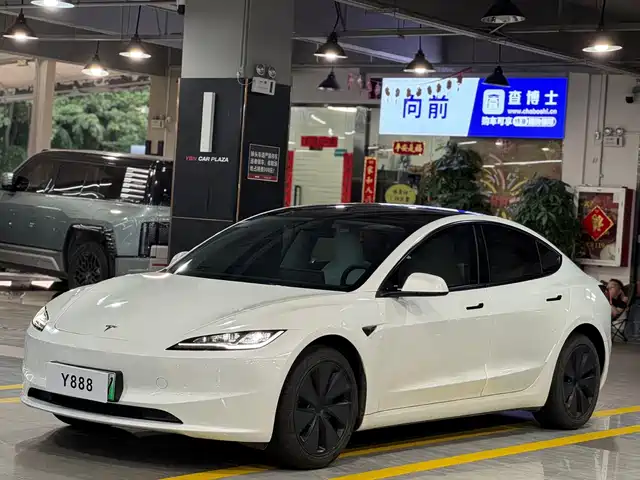 Tesla Model 3 2025 Model Year Facelift Rear-Wheel Drive — фото 1