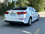 Photo 12 - Kia K5