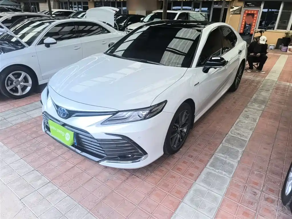 Toyota Camry 2021 Hybrid 2.5HG Luxury Edition
