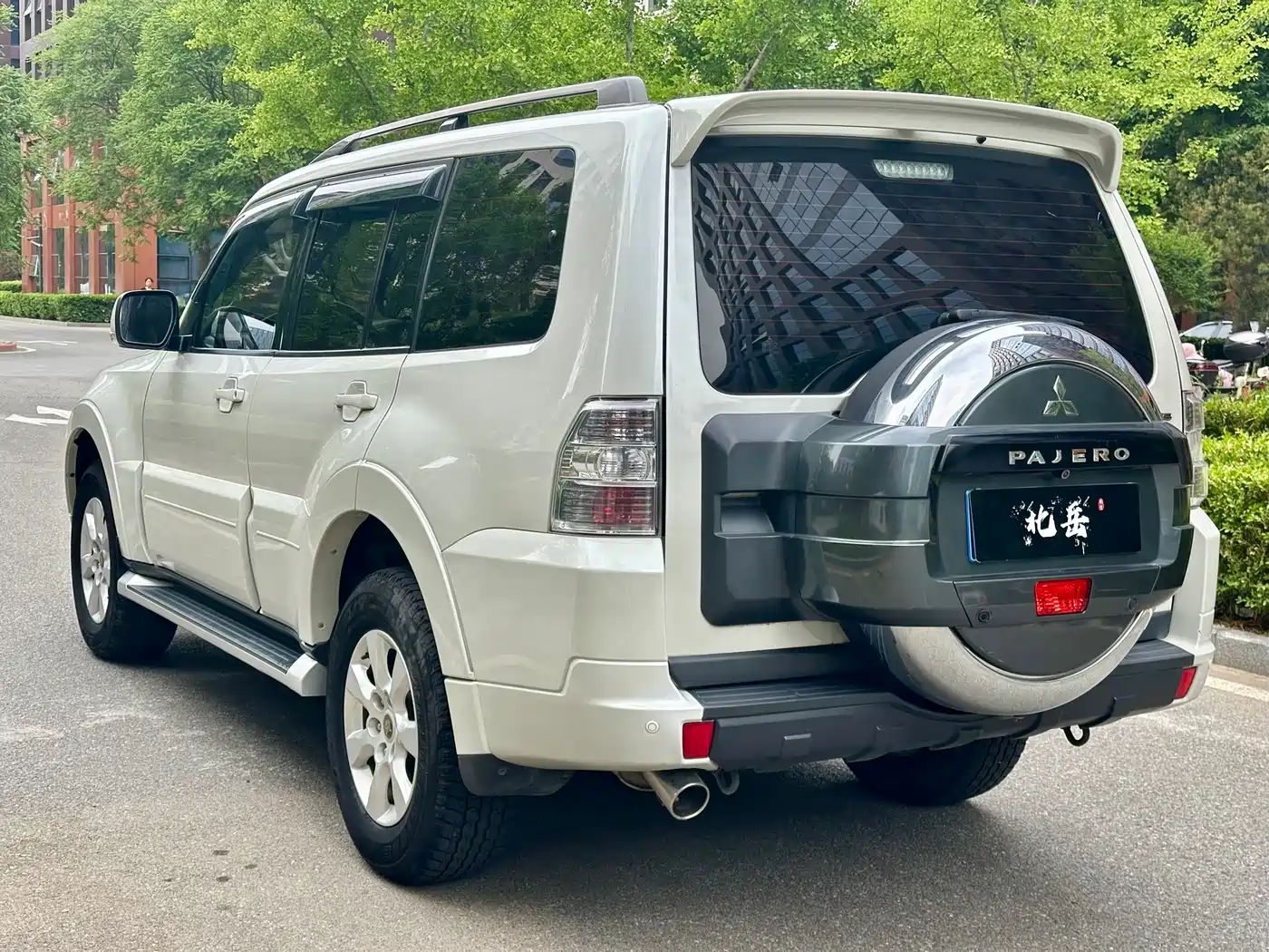 Mitsubishi Pajero (Import) 2019 3.0L Auto Standard Version фото 5