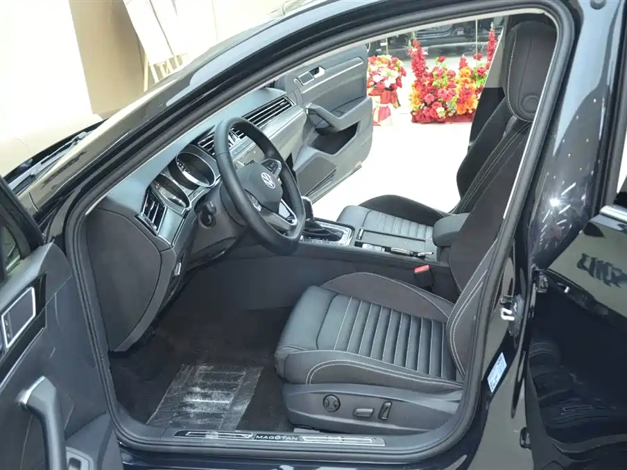 Volkswagen Magotan 2020 330TSI DSG Leading фото 4