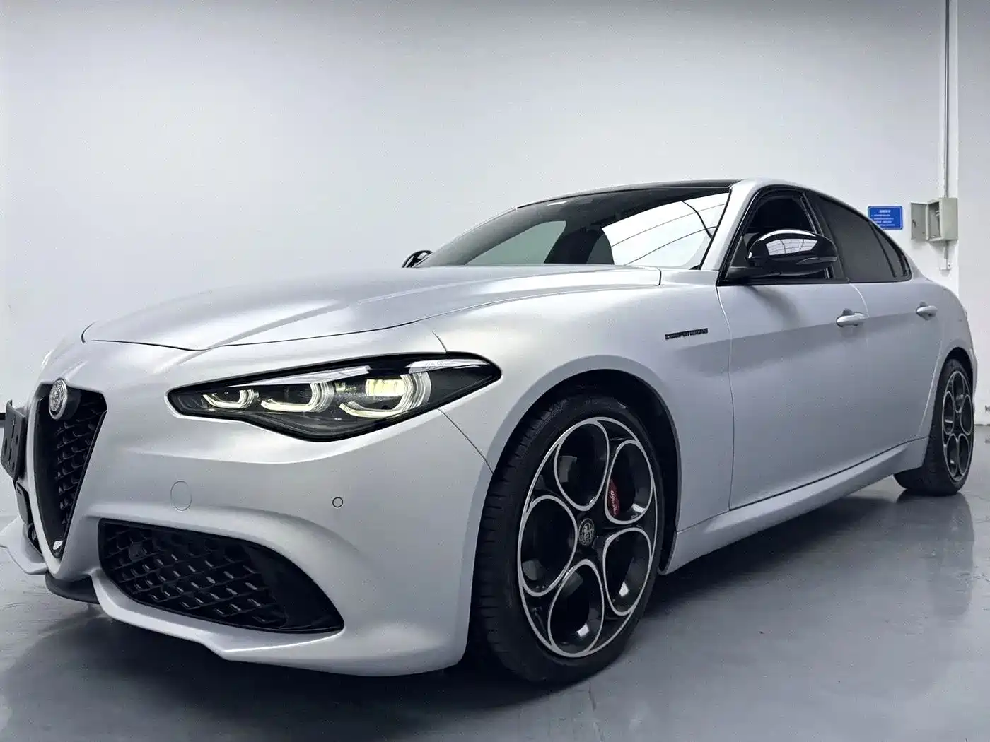 Alfa Romeo Giulia 2023 2023 2.0T 280HP Competition Edition
