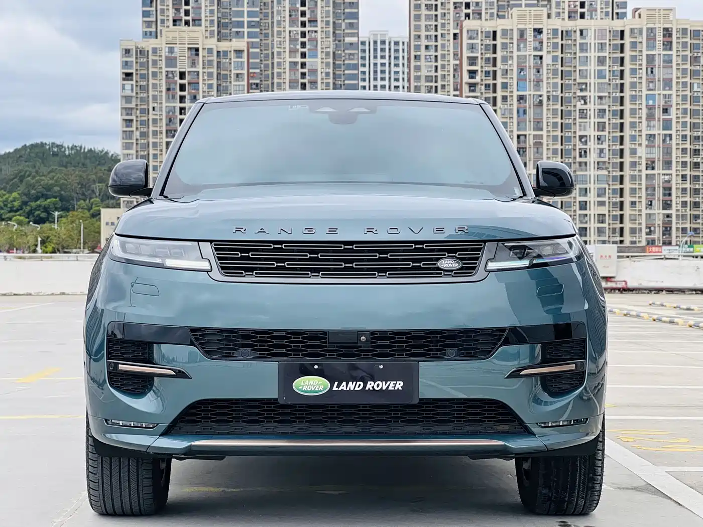 Land Rover Range Rover Sport 2023 400PS Dynamic SE фото 2