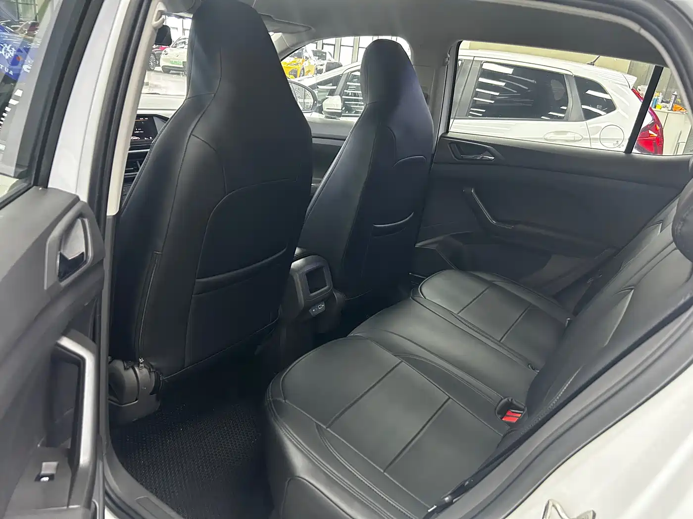 Volkswagen T-Cross 2023 1.5L Automatic Trend Edition фото 7