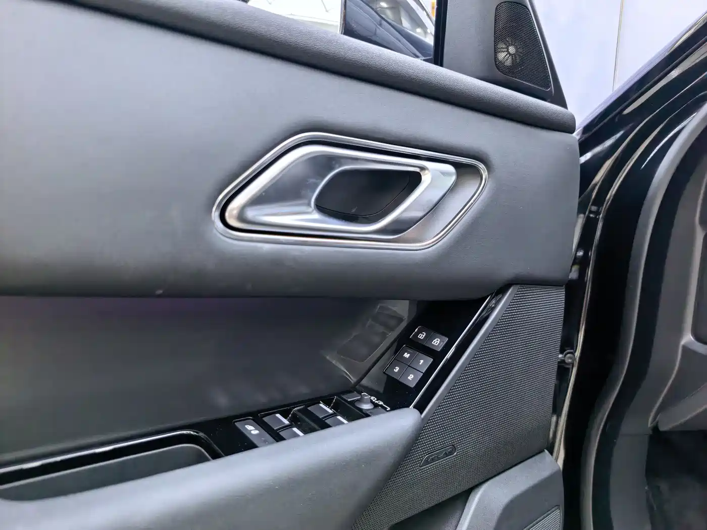 LAND ROVER RANGE ROVER STAR PULSE