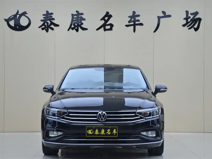 Volkswagen Magotan 2020 330TSI DSG Leading фото 2